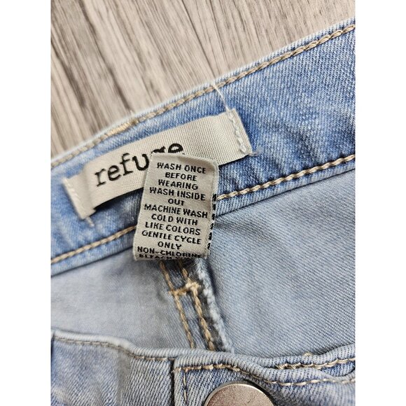 Refuge Jeans Womens 6 Light Wash Distressed Skinny Raw Hem Stretch Denim Ankle - Picture 5 of 10